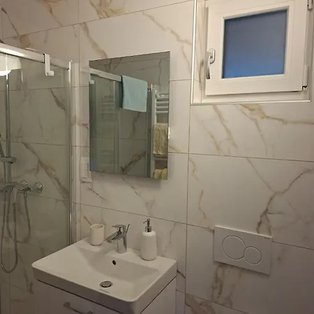 Apartma Alproza